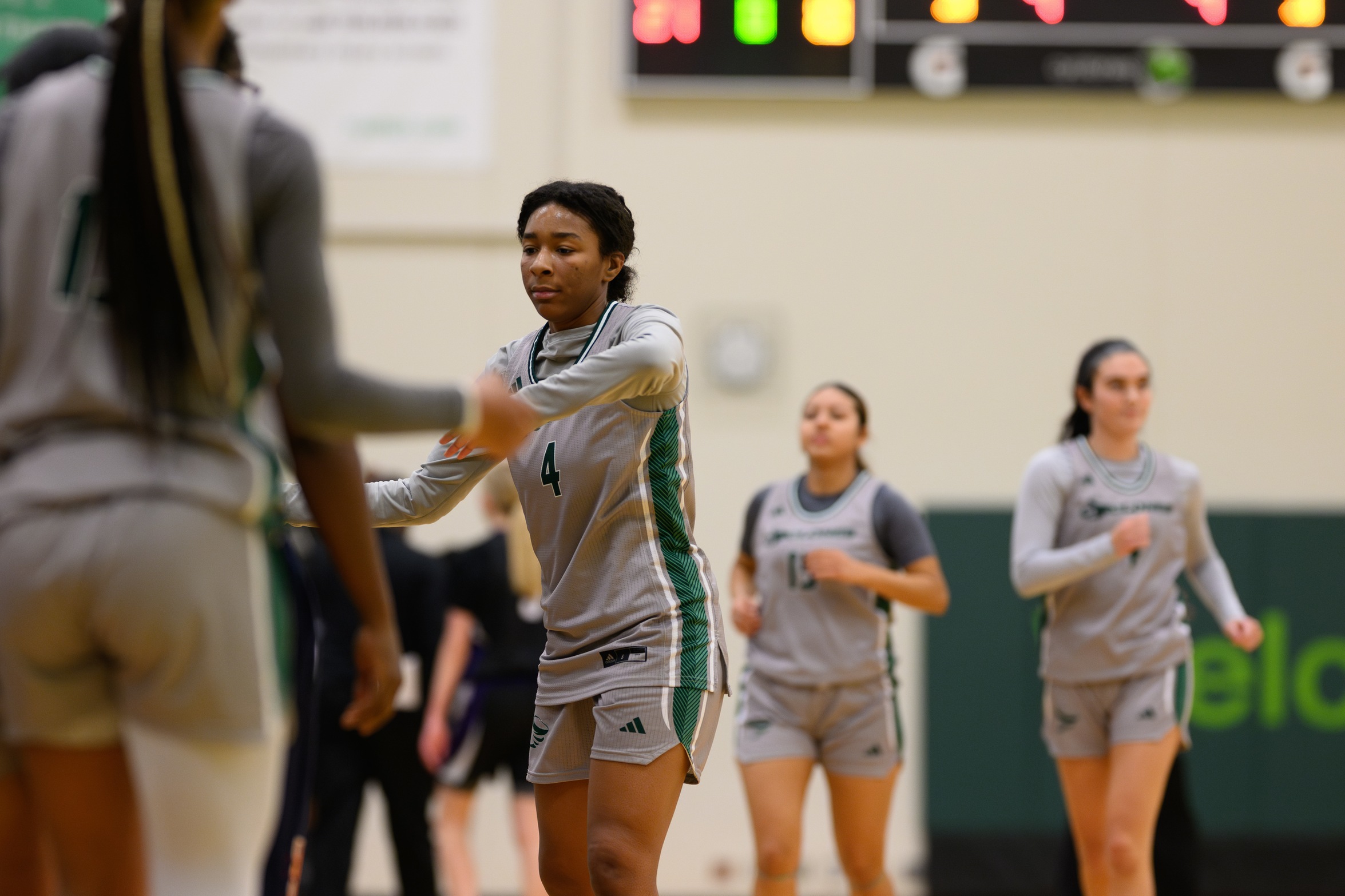 Offensive strength grows in 21st straight victory